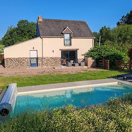 Вилла L'Ote De Brekilien Saint-Malon-sur-Mel Экстерьер фото