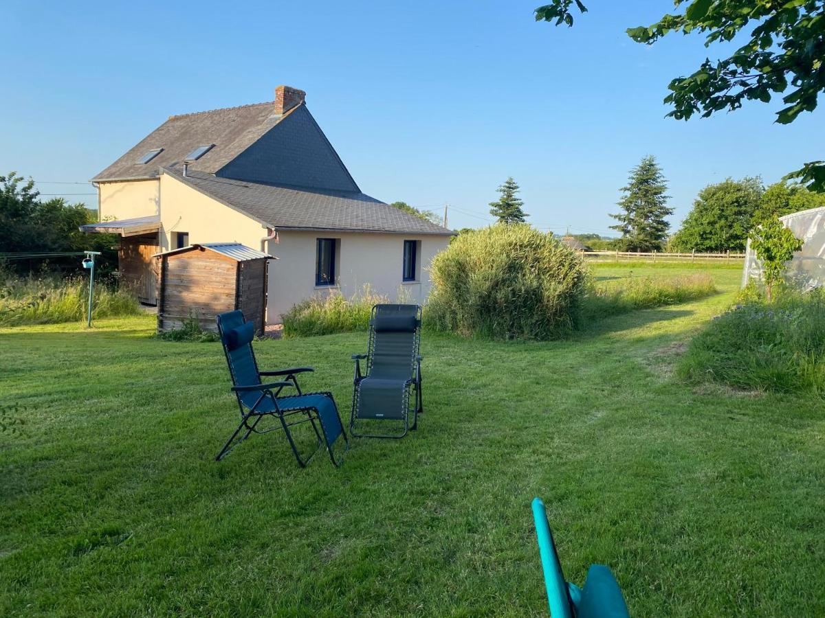 Вилла L'Ote De Brekilien Saint-Malon-sur-Mel Экстерьер фото